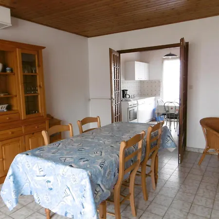 Feriehus Maison Spacieuse A Barbatre, Proche Plage, Animaux Admis - Fr-1-823-108